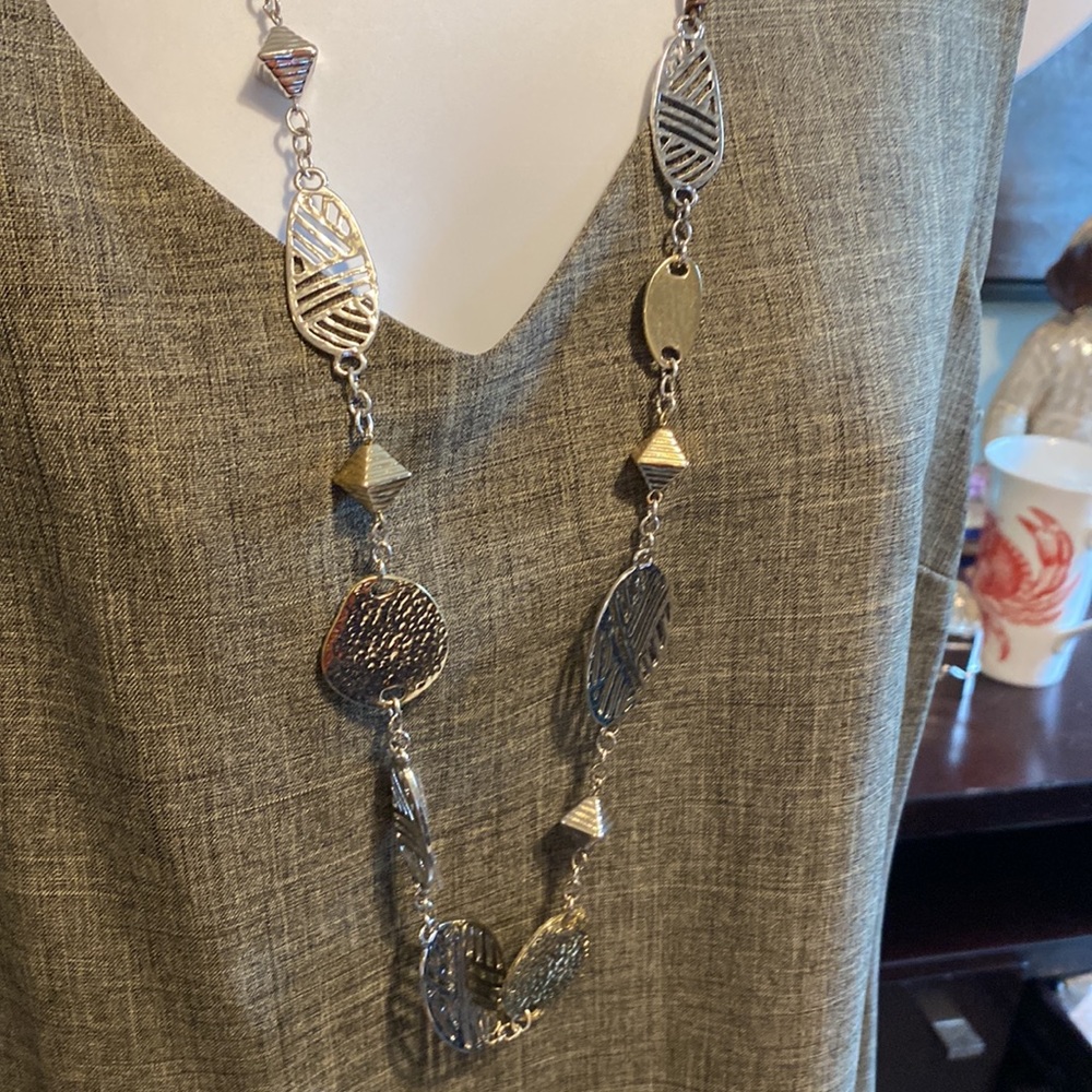 New, Chico’s silver tone long necklace 36”+ 4” extension chain. Must Have!